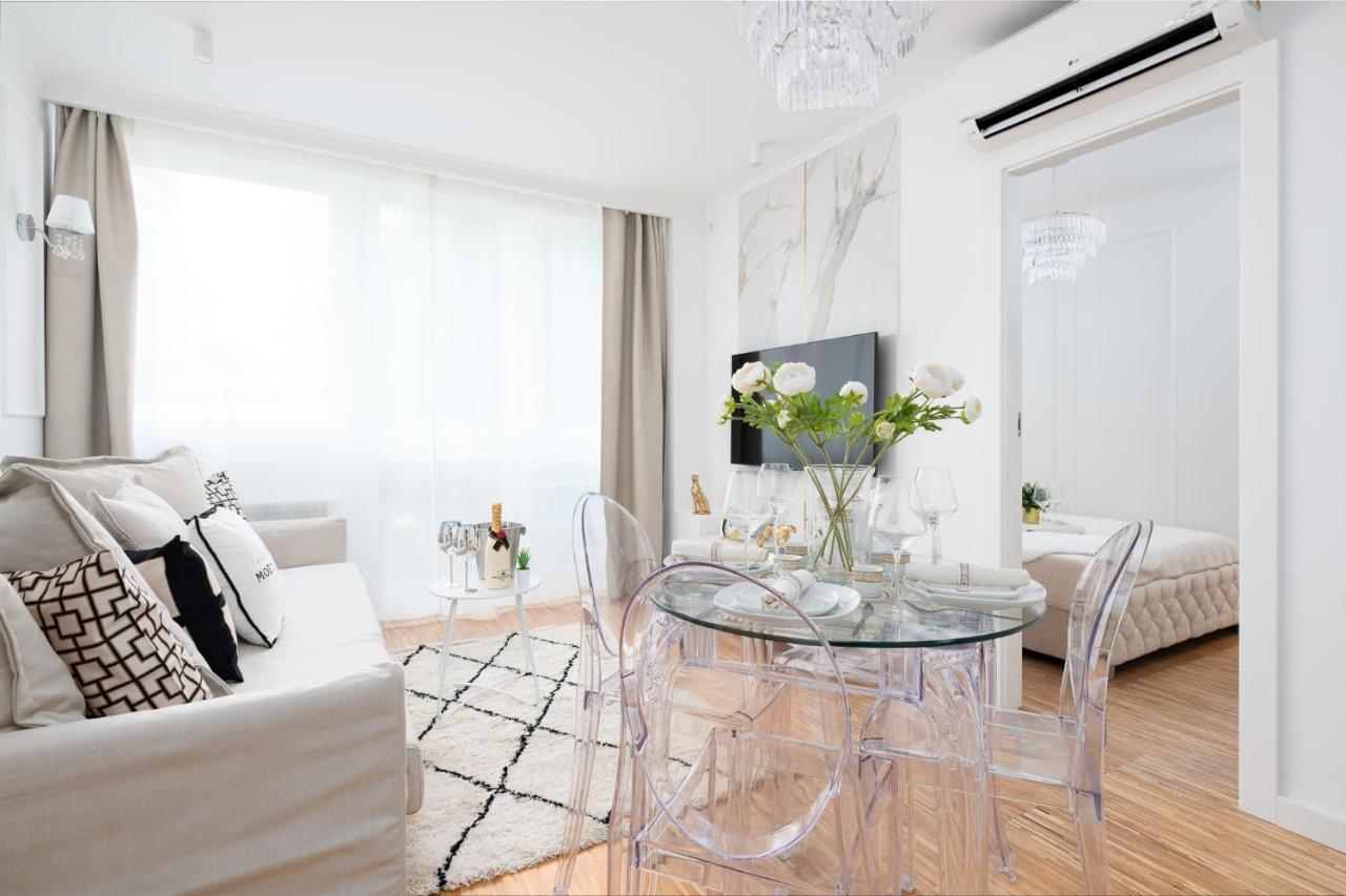 Glam & Modern By Cooee Apartments Varsavia Esterno foto
